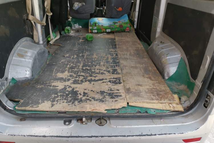 Used CHANGAN KAICHENG Ruixing M60 2020 1.5L Standard Version China VI 6-Seater DAM15KR Trunk