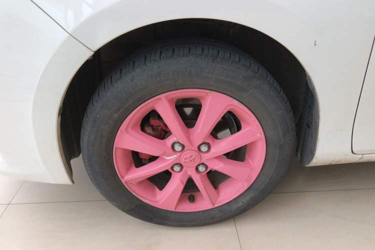 Used Toyota YARiS L Zhi Xuan 2015 1.5G Automatic Xuan Dong Sunroof Special Edition Left Front Wheel Hub