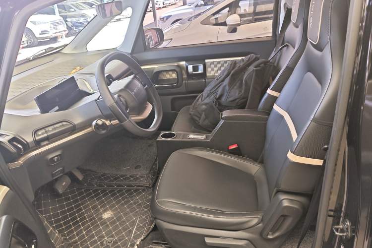 Used Baojun KiWi EV 2022 Designer Lite Edition Ternary Lithium Left Front Seat