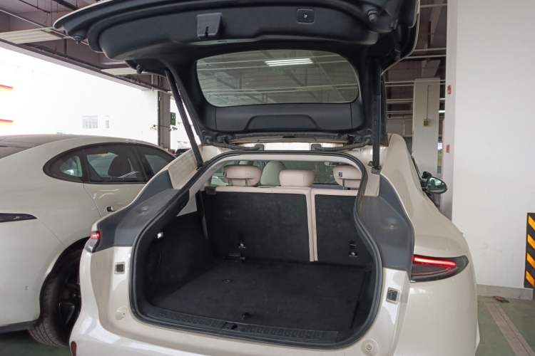 Used IM LS6 2023 Max Standard Edition