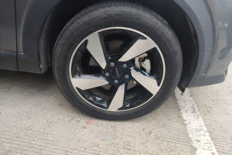 Used Lynk & Co 06 EM-P 2020 PHEV Plus Right Front Wheel Hub