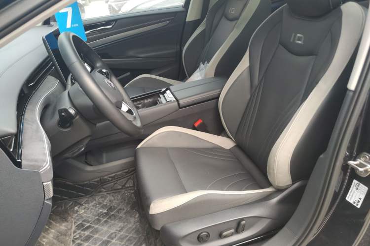 Used Volkswagen ID.7 VIZZION 2024 PRO Model Left Front Seat