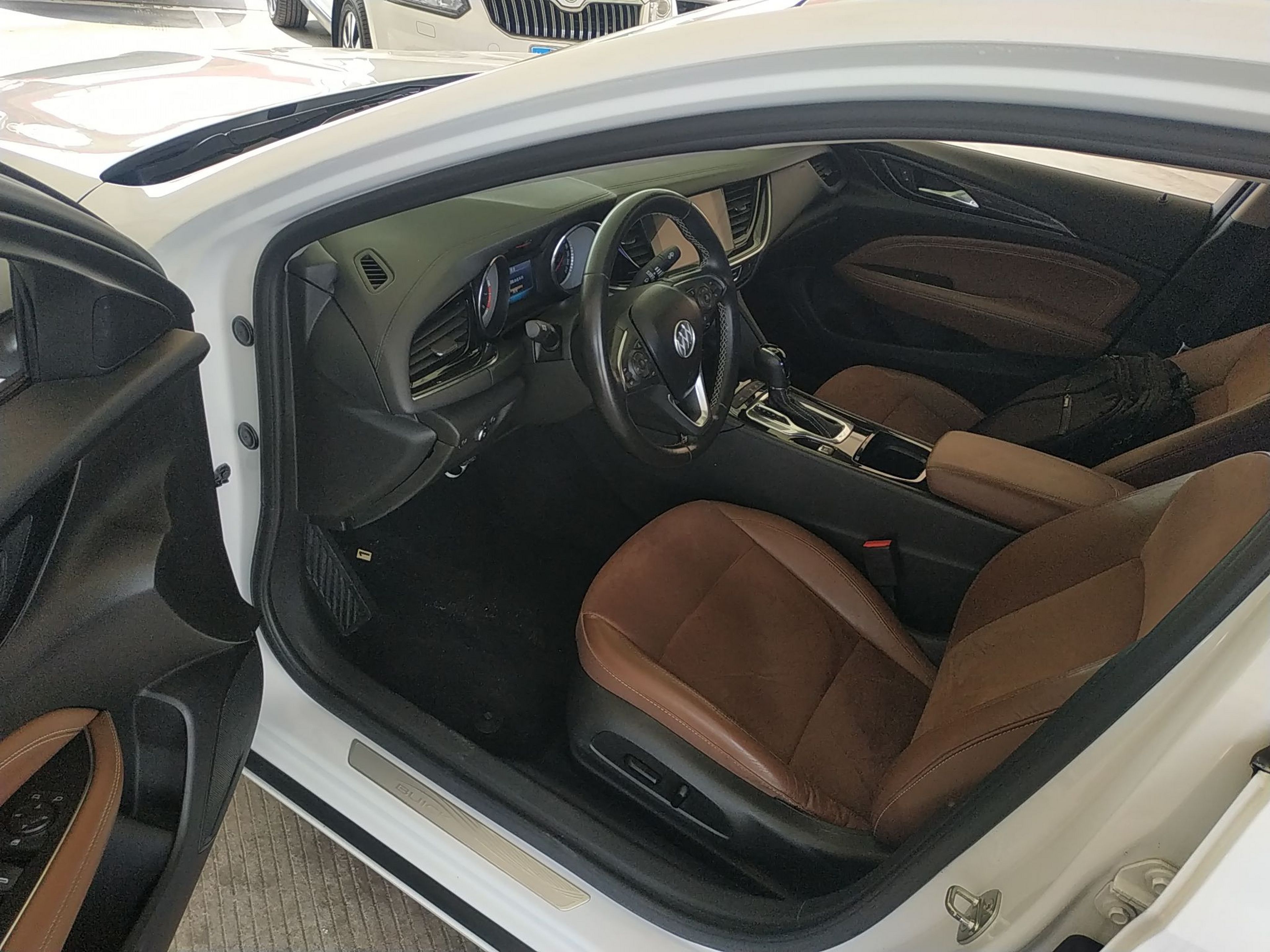 Avant de la voiture