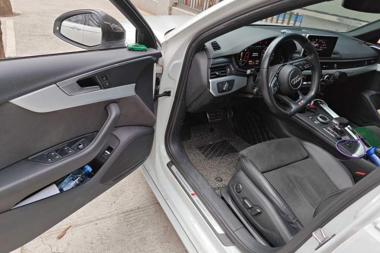 Used Audi A4 2020 Avant Futurist 40 TFSI Luxury Dynamic Model