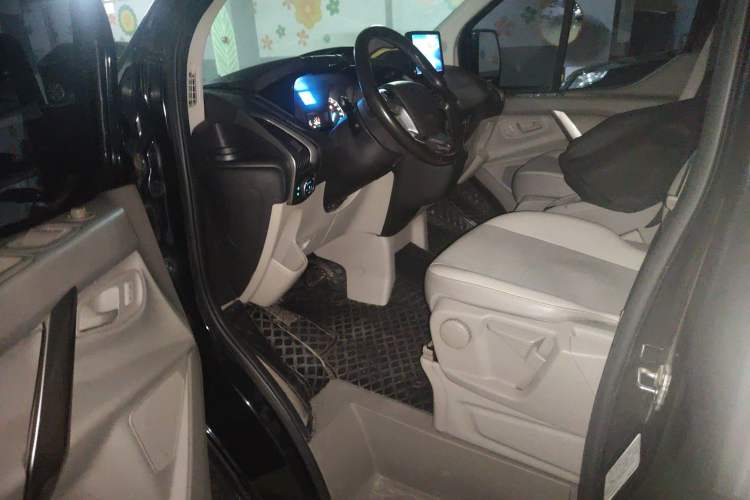 Used Ford Tourneo Custom 2017 2.0T Automatic Elite Edition
