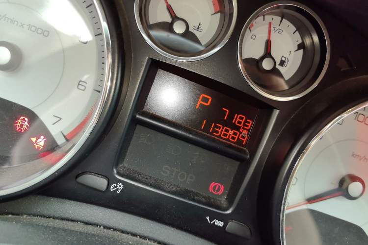 Used Peugeot 308 2013 1.6L Automatic YouShang Model Odometer Close Up