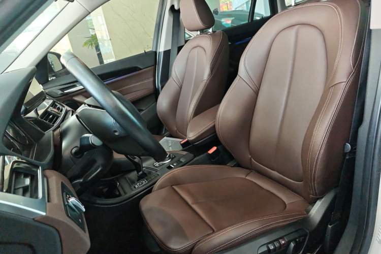 Used BMW X1 2020 sDrive25Li Leading Model
