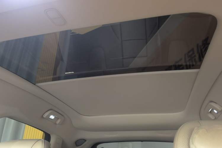 Used Hima AITO M5 2025 Extended-Range Ultra All-Wheel-Drive Version
