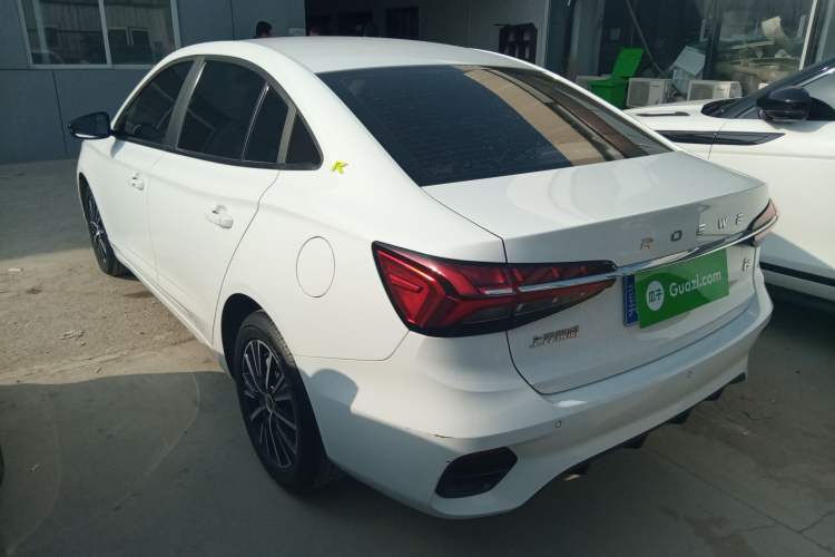 Used Roewe i5 2021 1.5L Manual Platinum Edition
