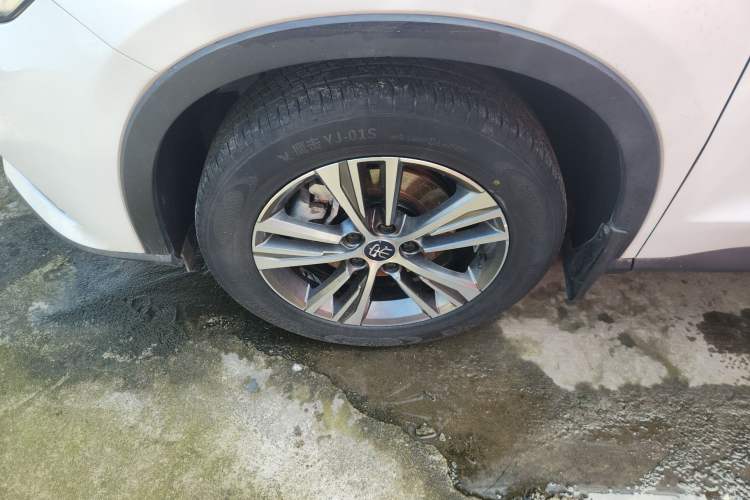 Used BYD Song Pro 2019 1.5T Automatic Luxury Model Left Front Wheel Hub