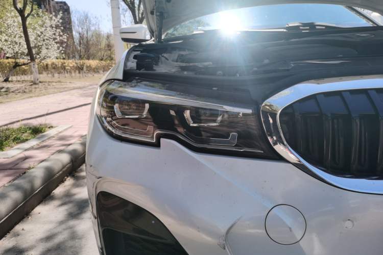 Used BMW 3 Series 2020 Facelifted 325i M Sport Package Right Front Headlight