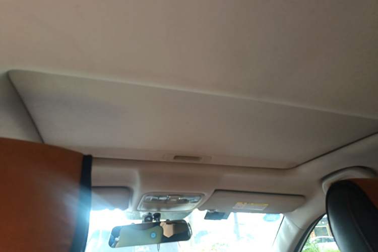 Used CHANGAN CS75 2014 1.8T Automatic Elite Model China IV Standard
