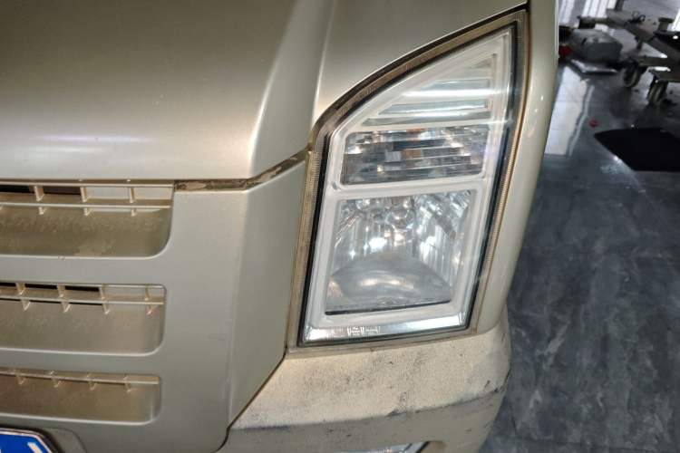 Used Dongfeng Xiaokang C37 2012 1.4L Standard Edition DK13-06
