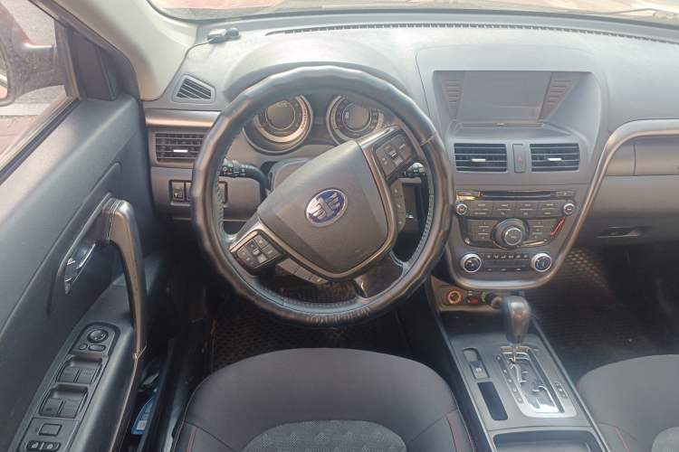 Used Bestune X80 2015 2.0L Automatic Comfort Anniversary Edition