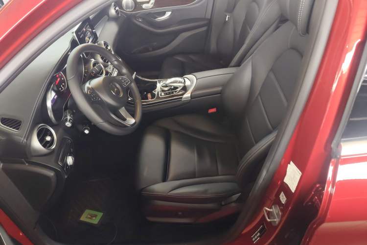 Used Mercedes-Benz GLC 2018 Facelifted GLC 260 4MATIC Dynamic Edition