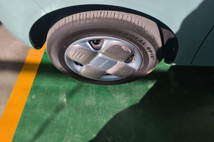 Used Geely Galaxy Panda 2023 Panda Mini 200km Endurance Bear
