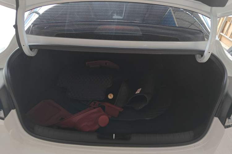 Used Hyundai Elantra 2023 1.5L CVT GLX Elite Edition Trunk