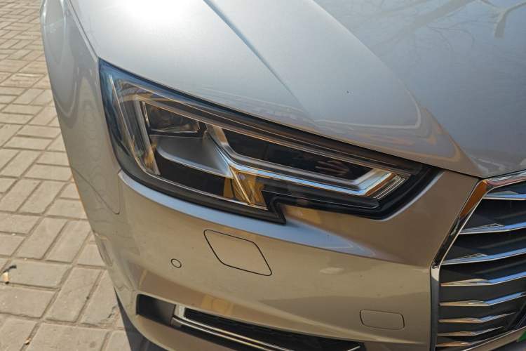 Used Audi A4L 2018 30th Anniversary Edition 40 TFSI Fashion Model