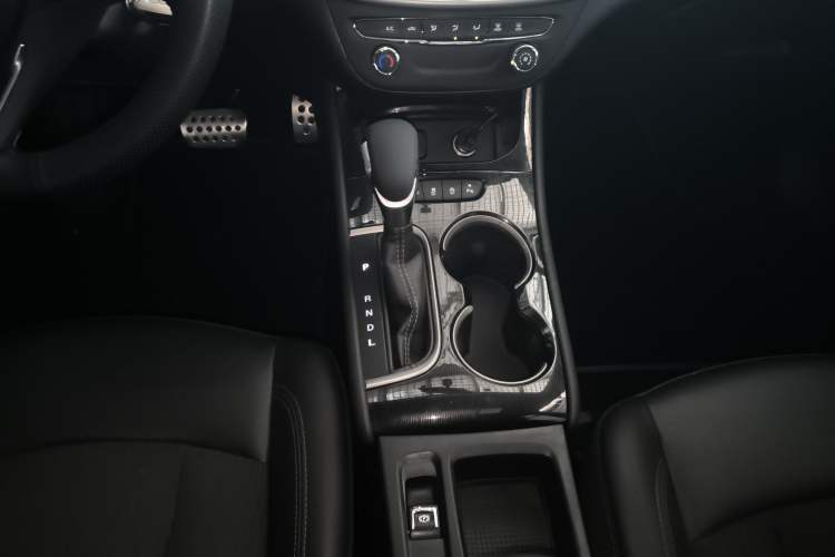 Used Buick Verano 2017 Sedan 20T Dual-Clutch Leading Model
