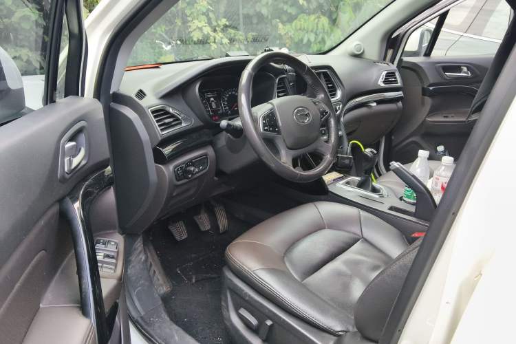 Used GAC Trumpchi GS4 2017 235T Manual Two-Wheel Drive Luxury Edition
