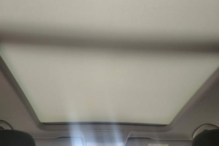 Used Volkswagen Tiguan L 2021 330TSI Automatic Two-Wheel Drive R-Line Enhanced Edition Headliner