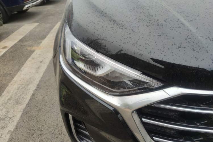 Used Ford Edge 2021 PLUS EcoBoost 245 Two-Wheel-Drive Platinum Edition 5 Seats Right Front Headlight