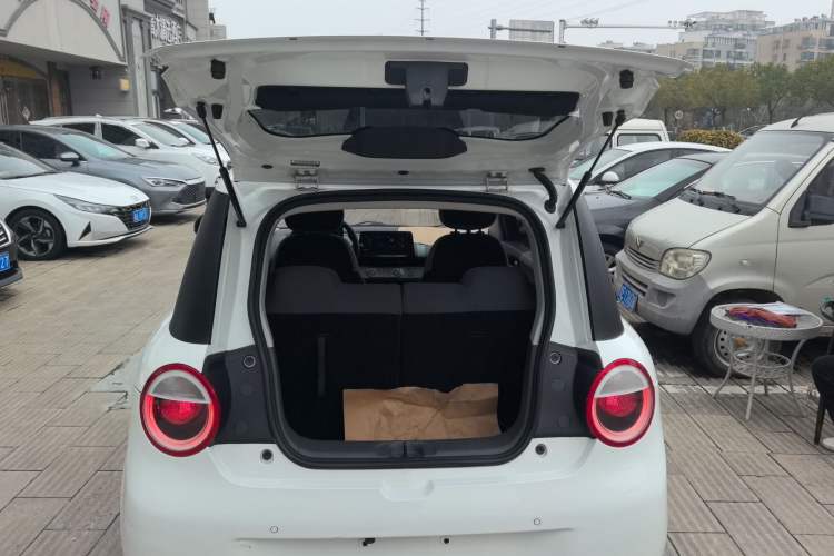 Used CHANGAN NEVO Lumin 2022 210km Sweet Edition Trunk