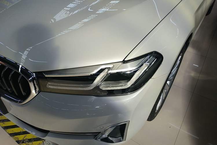 Used BMW 5 Series 2022 Restyled 525Li Luxury Package Left Front Headlight