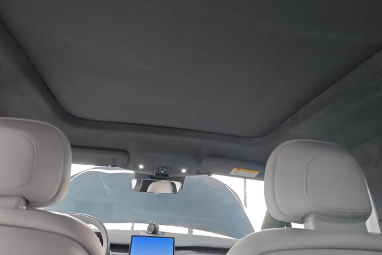 Used Nio ES8 2024 100kWh Signature Edition Headliner