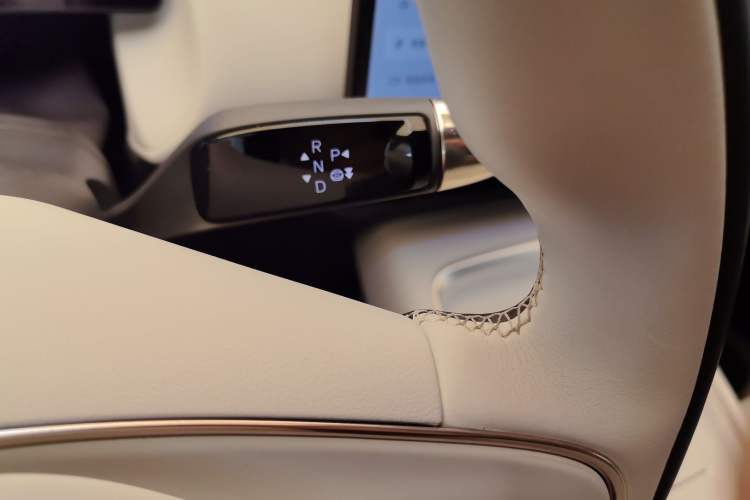 Used XPeng P7+ 2024 Ultra-Long Range Max Gear Lever