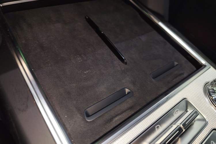 Used Zeekr 9X 2025 Moon Black Edition 70kWh
