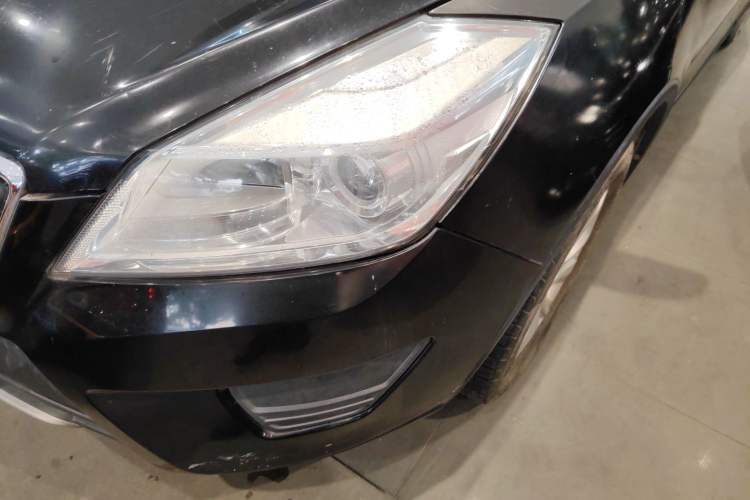 Used BAIC Senova X65 2015 2.0T manual Comfort trim level
