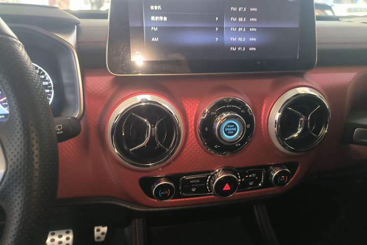 Used BAIC Off-Road BJ40 2019 PLUS 2.3T Automatic Four-Wheel Drive Flagship Edition China VI Emission Standard