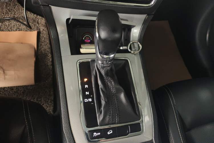 Used Roewe RX5 2018 20T Two-Wheel Drive Automatic Flagship Edition
