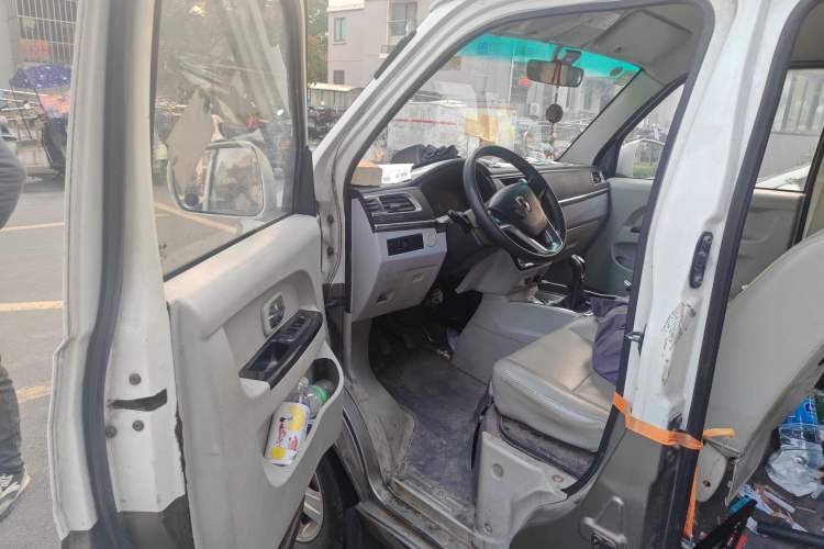 Used Jinbei New Hiace X30L 2016 1.5L Business Edition DLCG14 Driver Seat