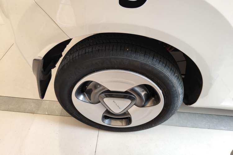 Used Geely Galaxy Panda 2023 Panda Mini 200km Dynamic Bear Right Rear Wheel Hub