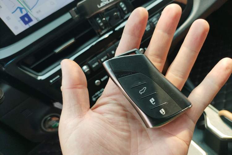 Used Lexus ES 2022 200 Excellence Edition Interior 1