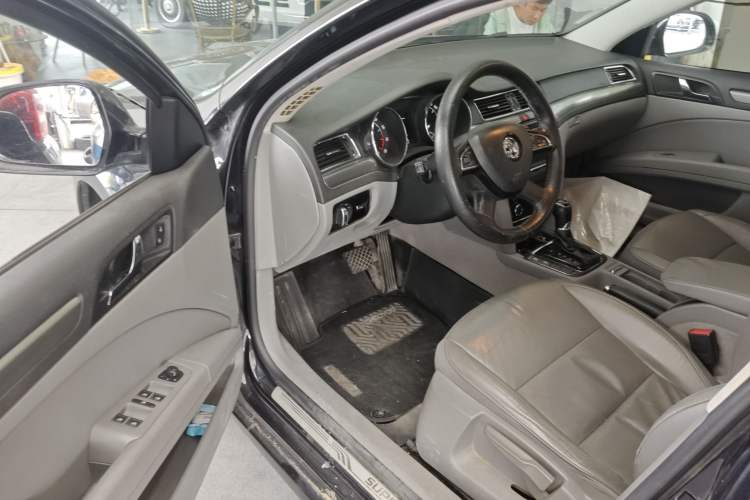 Used Skoda Superb 2013 1.4 TSI DSG Prestige Edition Driver Seat