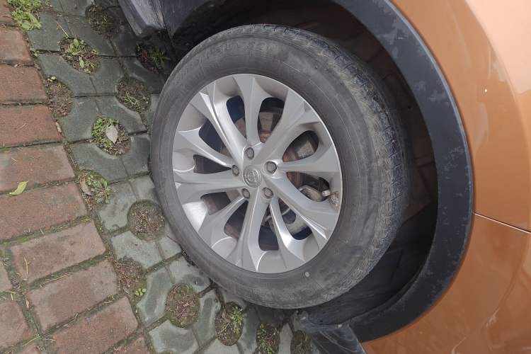 Used Brilliance V3 2015 1.5L Automatic Elite Model
