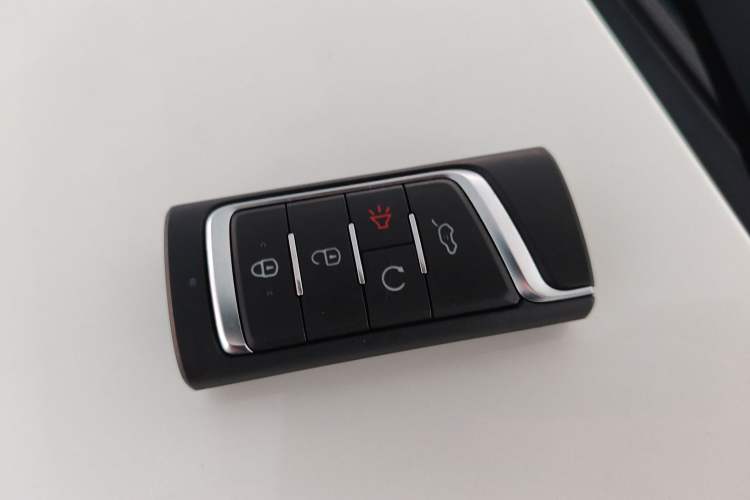 Used GAC Trumpchi M6 2021 270T DCT Luxury Edition (7-seater)
