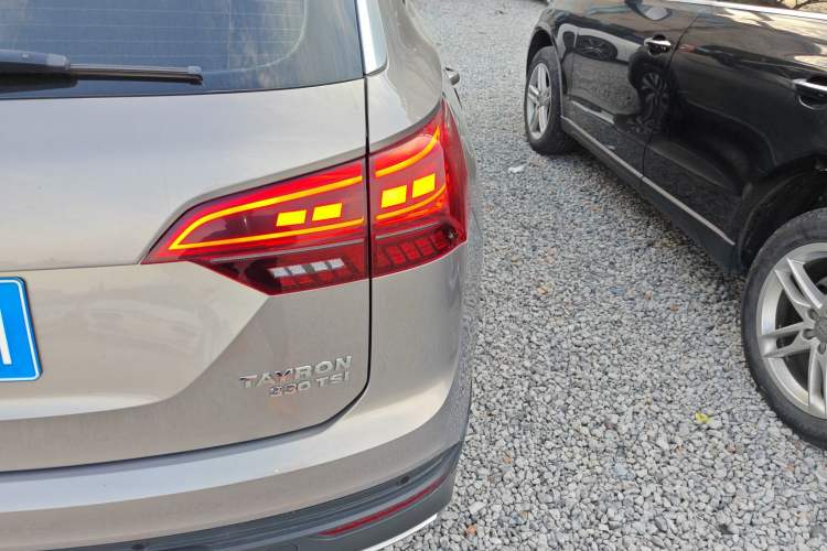 Used Volkswagen Tayron 2019 330TSI Two-Wheel Drive Luxury Model China VI Standard Right Rear Taillight