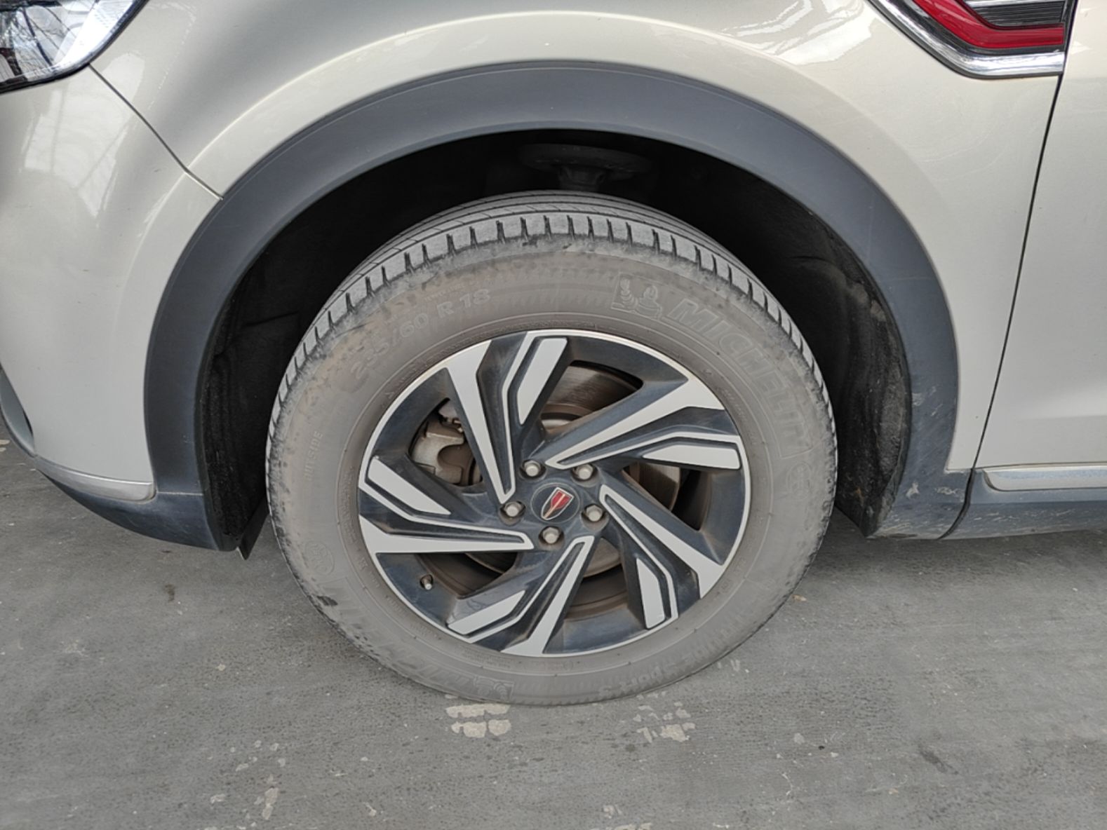 Hongqi HS5 2022 Revised Version 2.0T Smart Connect Flagship Edition — снимка 10