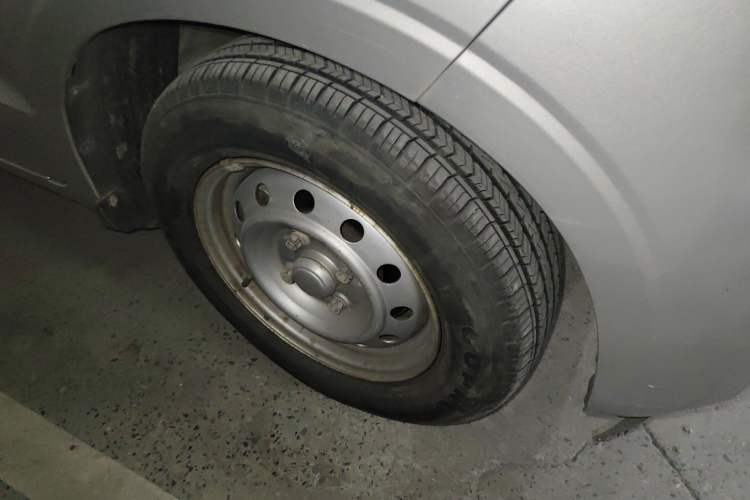 Used Wuling Hongguang V 2022 1.5L Jingqu Version Hydraulic Power Steering LAR
