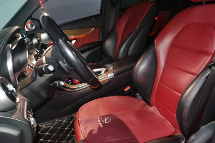 Used Mercedes-Benz GLC Coupe 2019 GLC 260 4MATIC Coupe SUV
