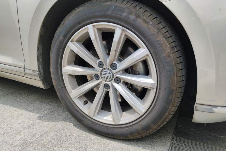 Used Volkswagen Magotan 2019 330TSI DSG Leading Edition China V Standard