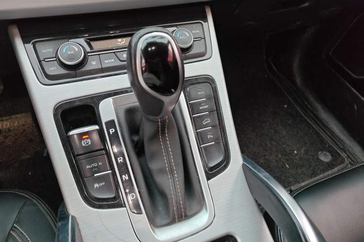 Used Geely Auto Emgrand X7 Sport 2016 1.8TD Automatic Smart Connectivity Version