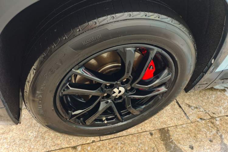 Used Nio ES6 2020 600 km Sport Edition Left Front Wheel Hub