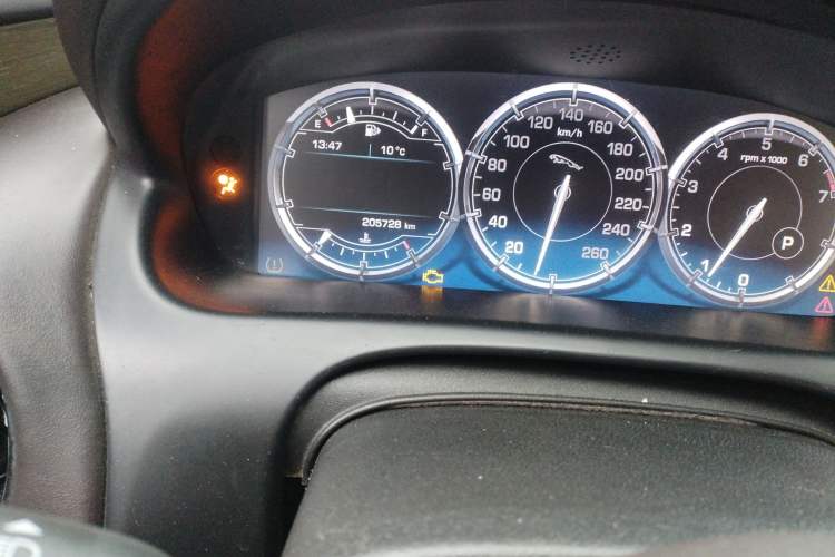 Used Jaguar XJ 2010 XJL 5.0 Panoramic Luxury Edition
