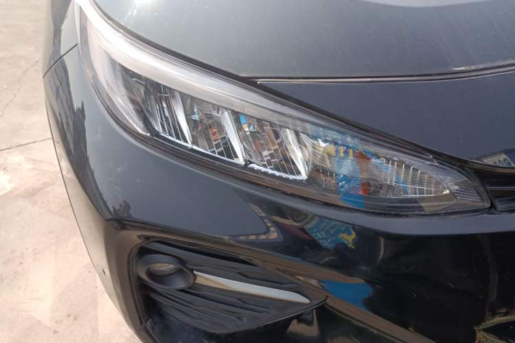 Used Toyota Wildlander 2020 2.0L CVT Two-Wheel Drive Leading Edition Right Front Headlight