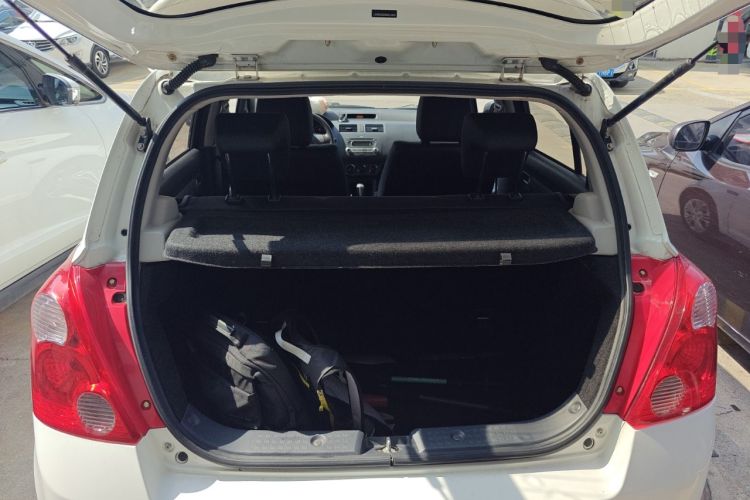 Used Suzuki Swift 2013 1.5L Automatic Standard Edition
